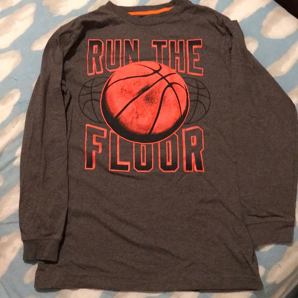 Grey Long sleeve shirt.  💯 % COTTON